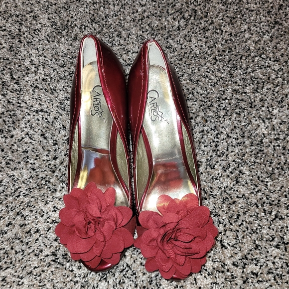 Ruby High Heels - Picture 3 of 3